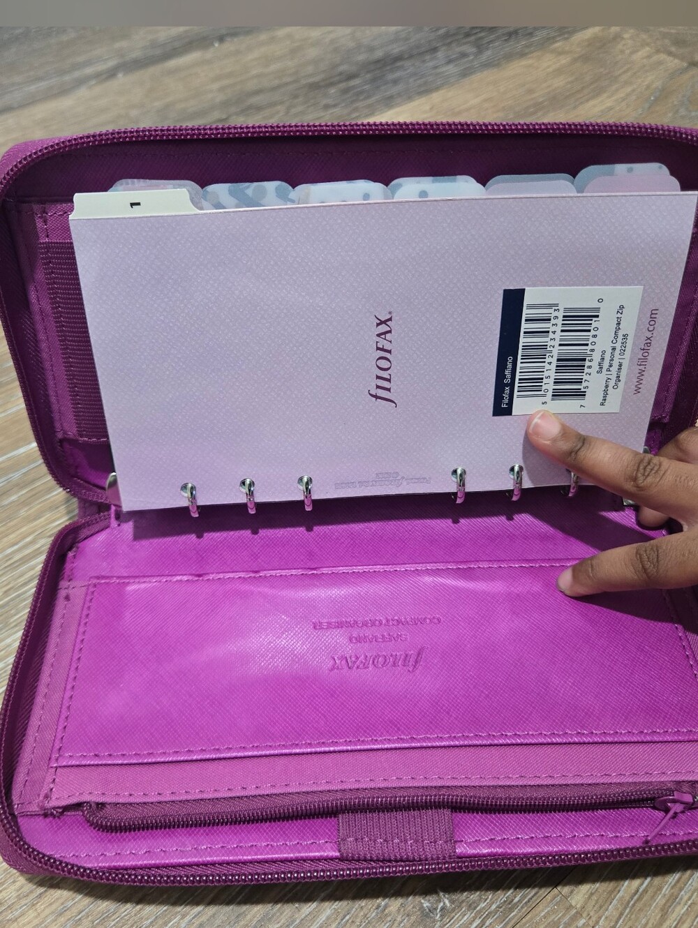 filoFAX Hot Pink Zippered Ring-Binder Organizer